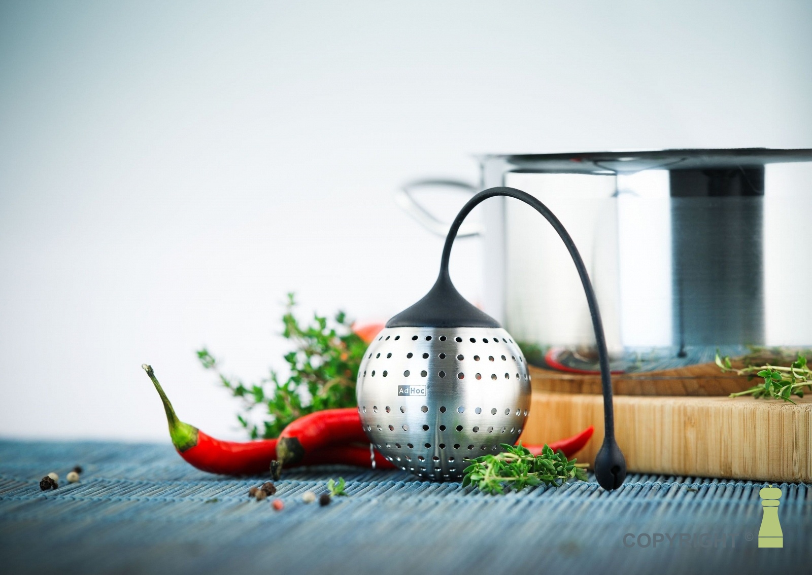 AdHoc Spice Bomb infuser